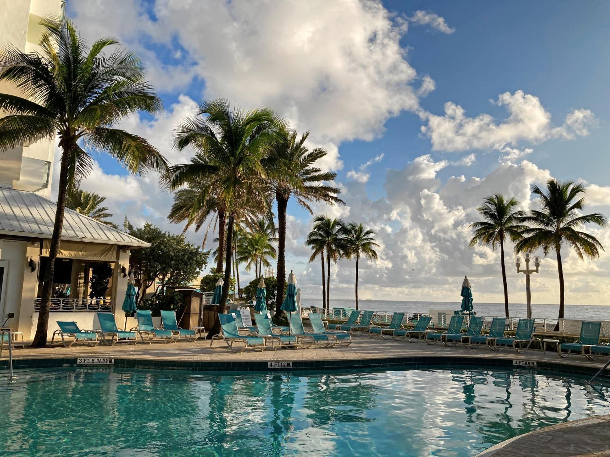 Hollywood Beach Marriott Hotel Exterior photo